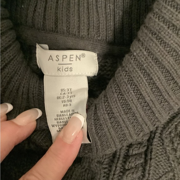 Aspen Sweater - Picture 3 of 12